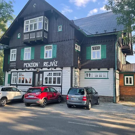 Penzion Rejviz Hotel