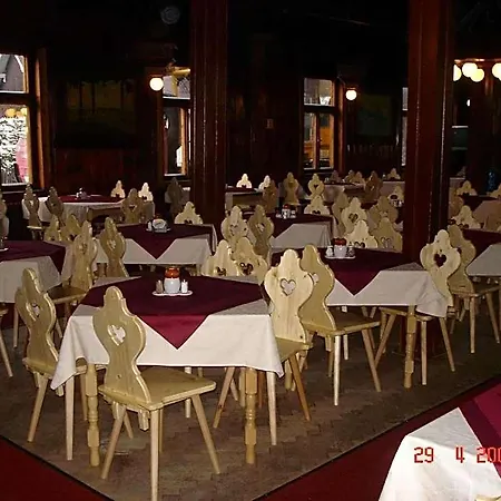 فندق Penzion Rejviz 3*